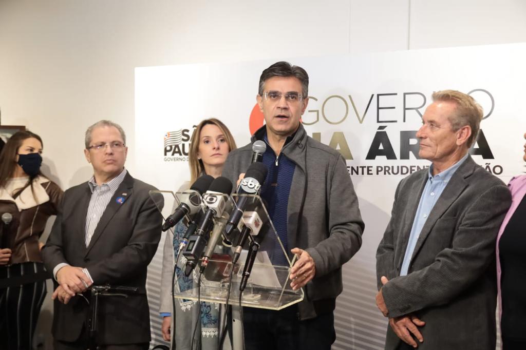 Governo de SP entrega 240 veículos e equipamentos para a região de Presidente Prudente