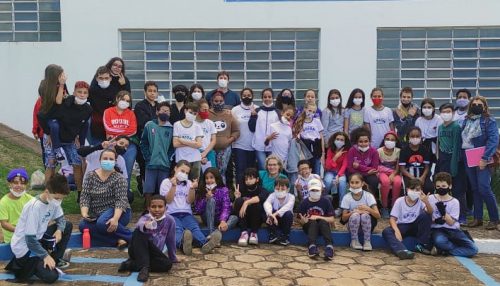 Clínica Veterinária da UniFAI recebe  visita de alunos de escolas estaduais