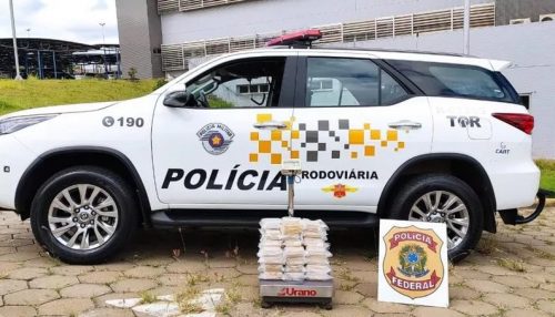 Fiscalização encontra carga de cocaína escondida em tanque de combustível de carro