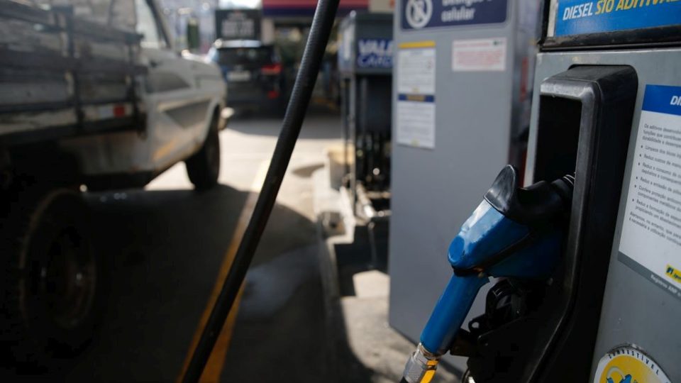 Diesel da Petrobras fica mais caro a partir de terça-feira