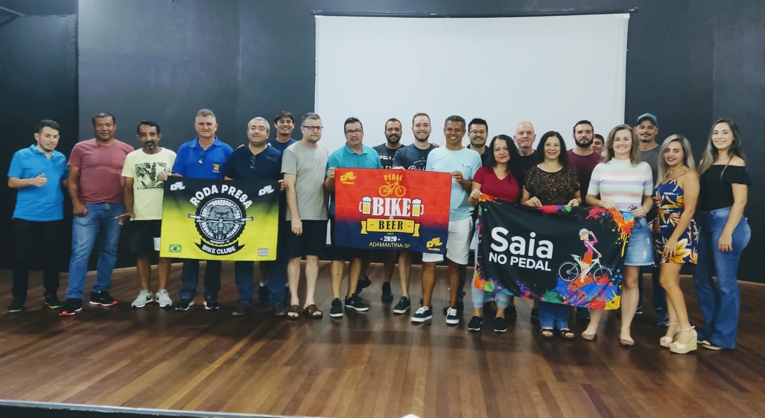 Encontro define ações para fortalecimento do ciclismo em Adamantina