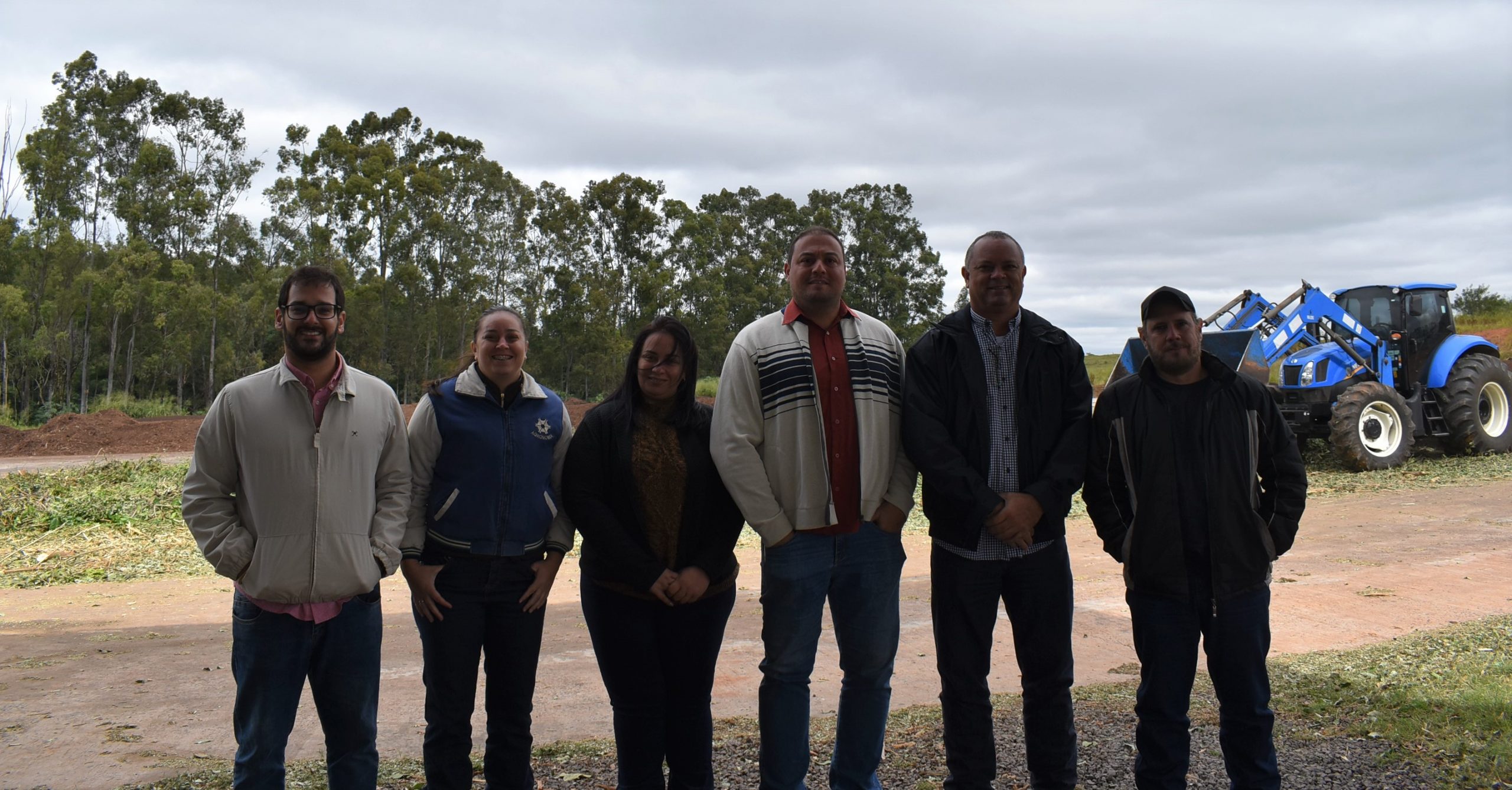 Pátio de Compostagem de Adamantina recebe visita de equipe técnica