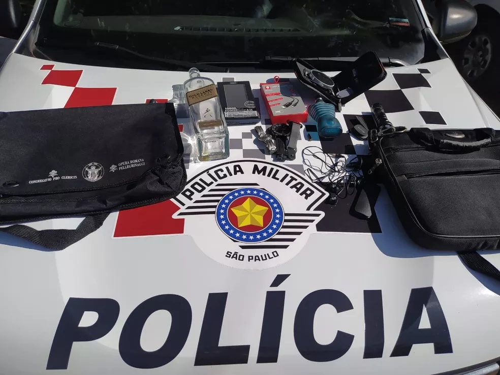 Três adolescentes são apreendidos por furto a residência em Salmourão