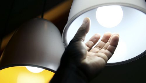 Aneel reajusta bandeiras tarifárias em até 64%