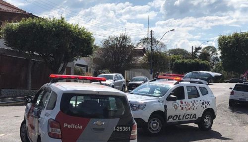 Bandidos de saidinha tentam assaltar família em Osvaldo Cruz; vítima entra em luta corporal com um deles