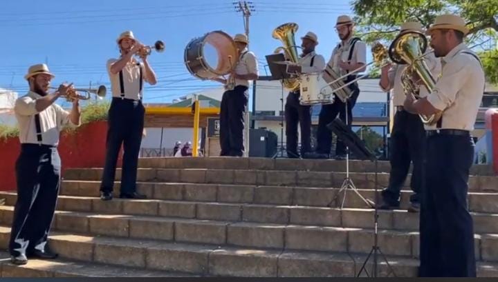 O aniversário de 73 de  Adamantina foi comemorado pela Rádio Life FM de uma forma diferente.