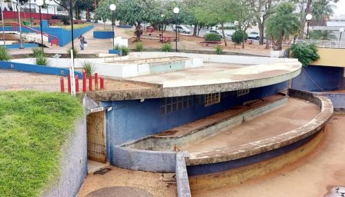 Contratada empresa para execução das obras de adequação da fonte da Praça Élio Micheloni