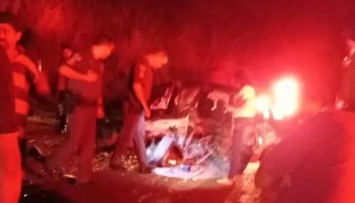 Homem fica preso nas ferragens após batida frontal entre carro e caminhão na SP-563, em Dracena