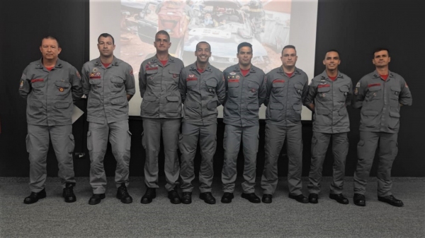 Bombeiros de Adamantina e Osvaldo Cruz são homenageados com láureas de mérito pessoal