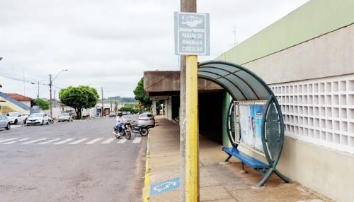 Vereadores pedem instalação de pontos de ônibus em bairros da cidade