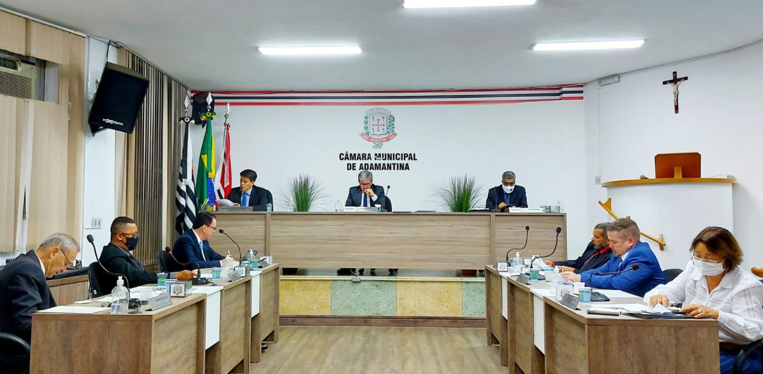 Vereadores pedem nova reestruturação ou adequação na carreira de oito cargos municipais