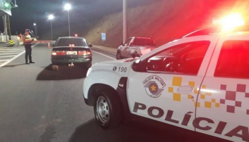 Homem é preso na Praça de Pedágio de Indiana por embriaguez e maus tratos a animais