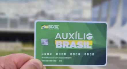 Tire dúvidas e entenda novo Auxílio Brasil e voucher para caminhoneiro