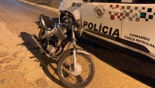 Adolescente de 14 anos é apreendido pela Polícia Militar após furtar moto