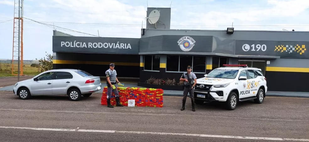 Homem é preso por tráfico de droga com mais de 400 kg de maconha em Rancharia