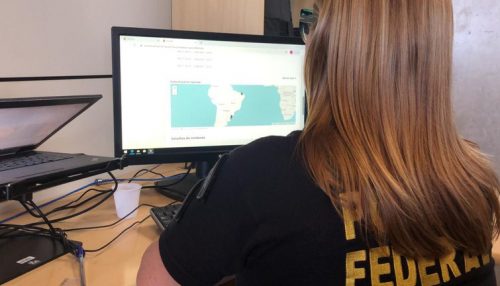 Policia Federal prende maior armazenador de pornografia infantil do pais, na cidade de Candido Mota-SP