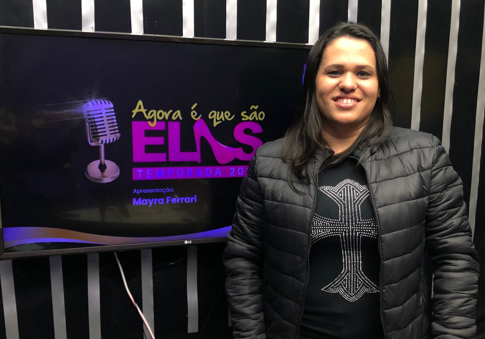 Música e muita emoção embalaram o 'Agora é Que São Elas' com a cantora Juliana Nardon na última quinta-feira (18)