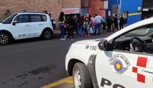 Bandidos invadem e furtam lojas de shopping center em Presidente Prudente