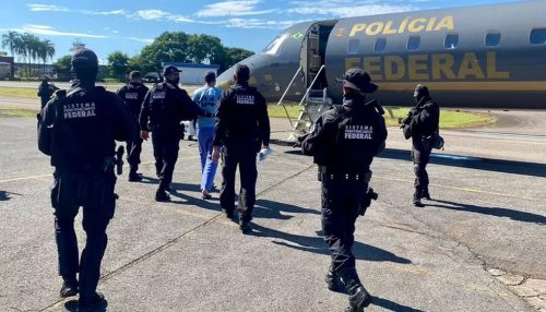 PF faz operação contra suspeitos de planejar fuga de chefes de facção detidos em presídios federais; mulher de Marcola é um dos alvos