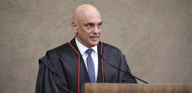 Ao assumir Presidência do TSE, Moraes defende urnas eletrônicas e reforça que sistema é orgulho nacional