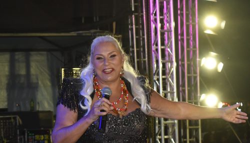 Show de Fafá de Belém encerra a Virada SP em Adamantina