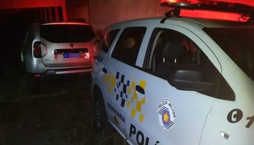 Carro subtraído no Rio de Janeiro é localizado em abordagem policial e homem acaba preso por receptação