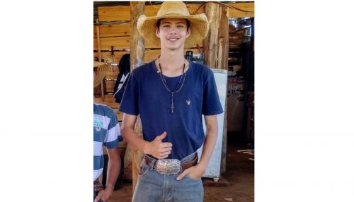 Jovem Peão morre após montaria em touro em RODEIO