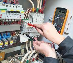 Prefeitura de Adamantina abre inscrições para curso de eletricista