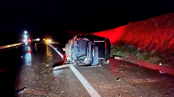 Homem é socorrido após acidente na SP-294 em Flórida Paulista