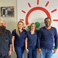 Photo_4965661615508794328_y