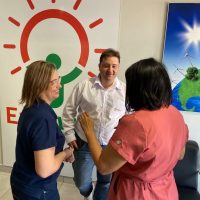 Photo_4965661615508794330_y