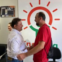 Photo_4965661615508794336_y