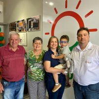 Photo_4965661615508794340_y