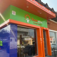 Photo_4965661615508794341_y