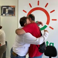 Photo_4965661615508794346_y