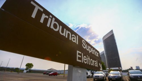 Presidente do TSE se reúne com representantes de plataformas digitais