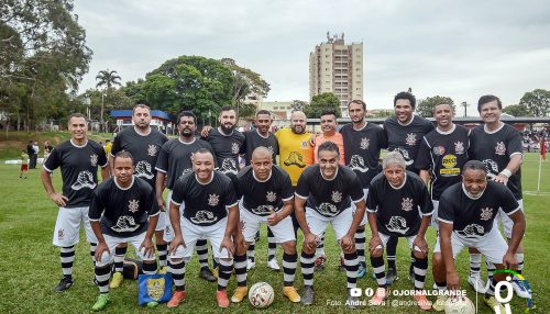 Veteranos do Corinthians vence de 2 a 1 sobre o Unisocial