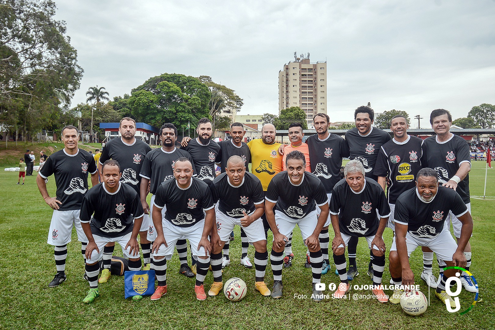 Veteranos do Corinthians vence de 2 a 1 sobre o Unisocial