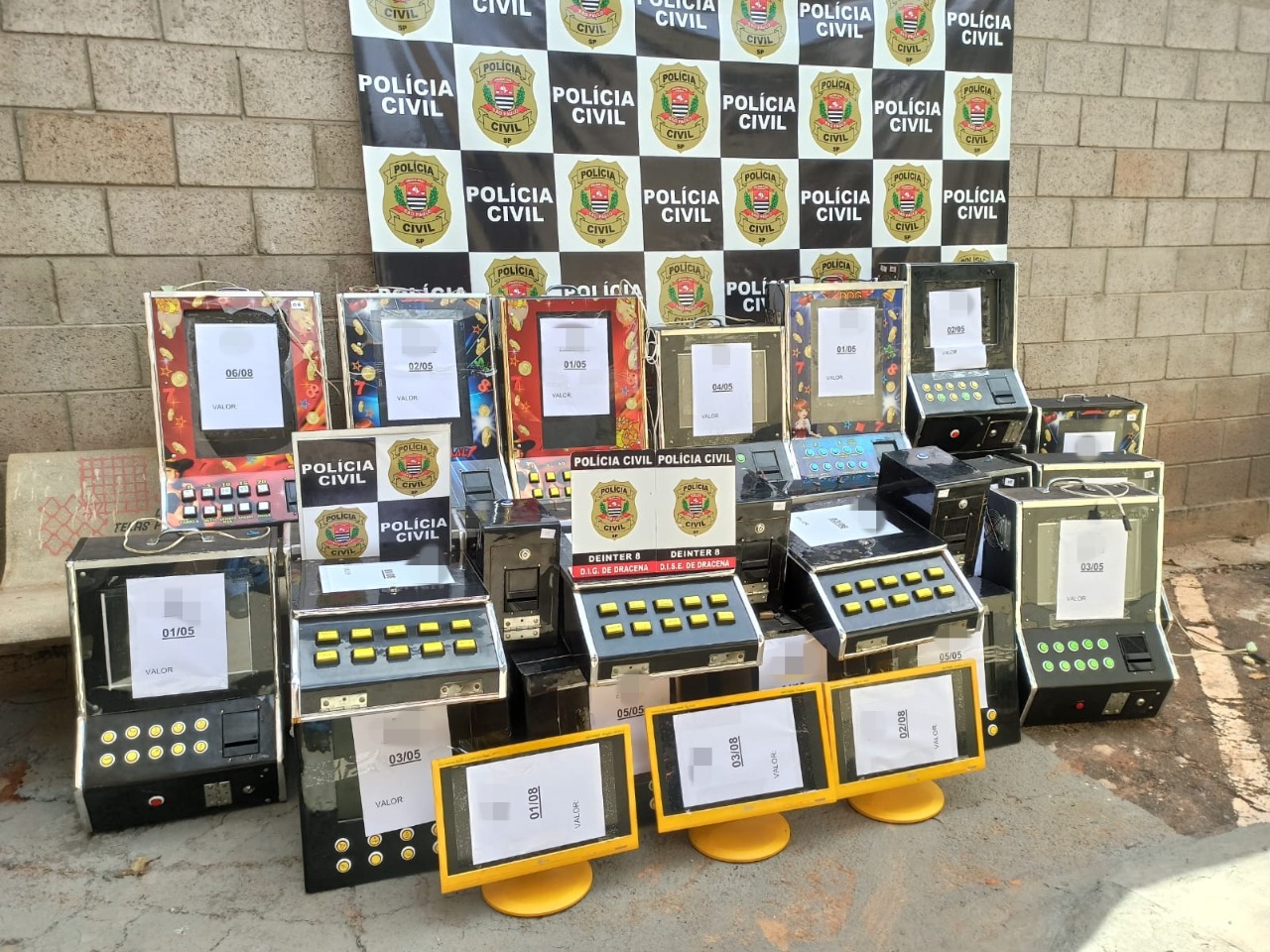 Polícia Civil durante operação “Las Vegas”, apreende 23 máquinas caça-níqueis e maquinas do jogo do bicho em Dracena