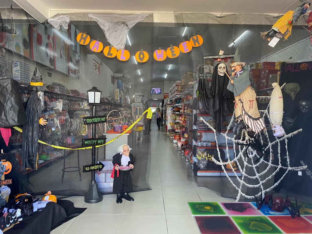 Deixe sua festa de Halloween horripilante  com Embalagens Adamantina Festas