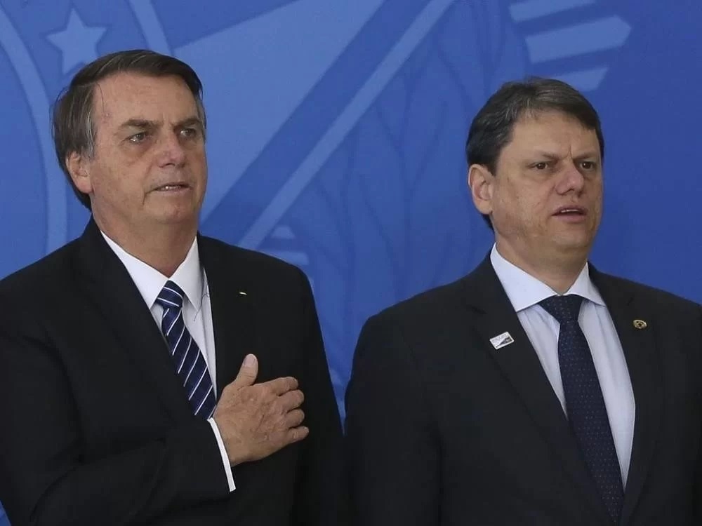 Em Adamantina, Bolsonaro vence para presidente e Tarcísio para governador
