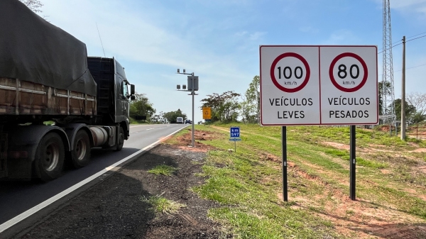 SP-294 recebe radares de velocidade em trecho crítico nas proximidades da rotatória da Lagoa Seca