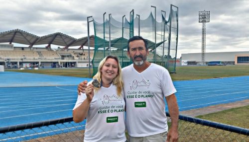 Adamantinense Júlia Barbosa é vice campeã paranaense adulta no lançamento do disco