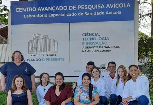Alunos de Iniciação Científica de Medicina Veterinária participam de treinamento em Centro de Pesquisa Avícola