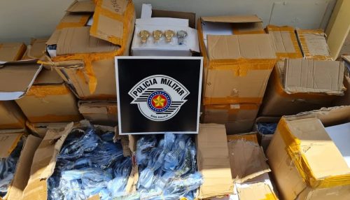 Polícia Militar apreende quase 7 mil relógios de pulso oriundos do Paraguai sem nota fiscal, em Dracena