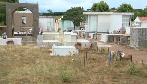 Jovem morre após levar tiro no Cemitério Municipal de Tarabai