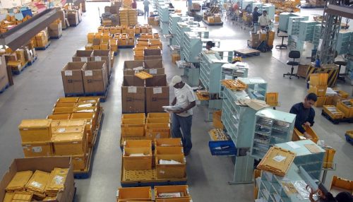 Correios vão leiloar 175 mil bens não entregues aos destinatários