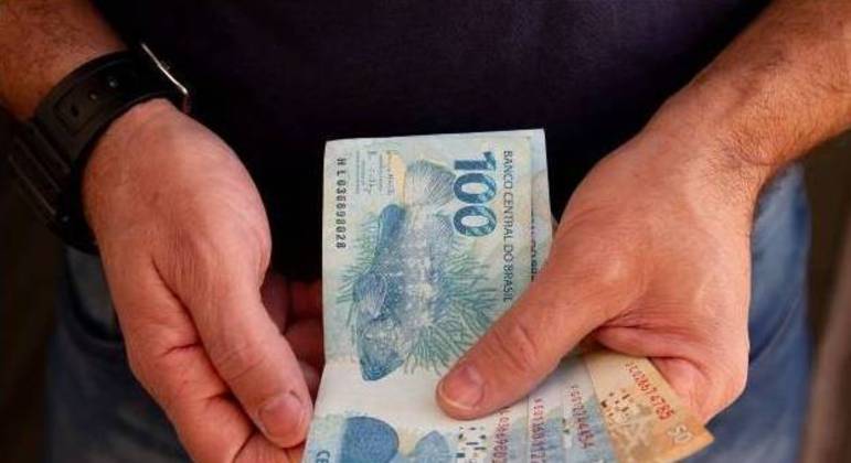 Tire 10 dúvidas sobre o 13º salário; 1ª parcela deve ser paga até dia 30