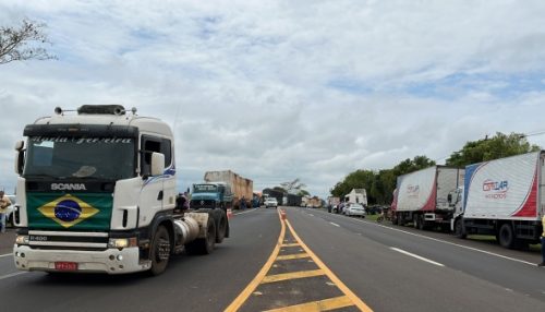 Adamantina tem ponto de manifestação na SP-294