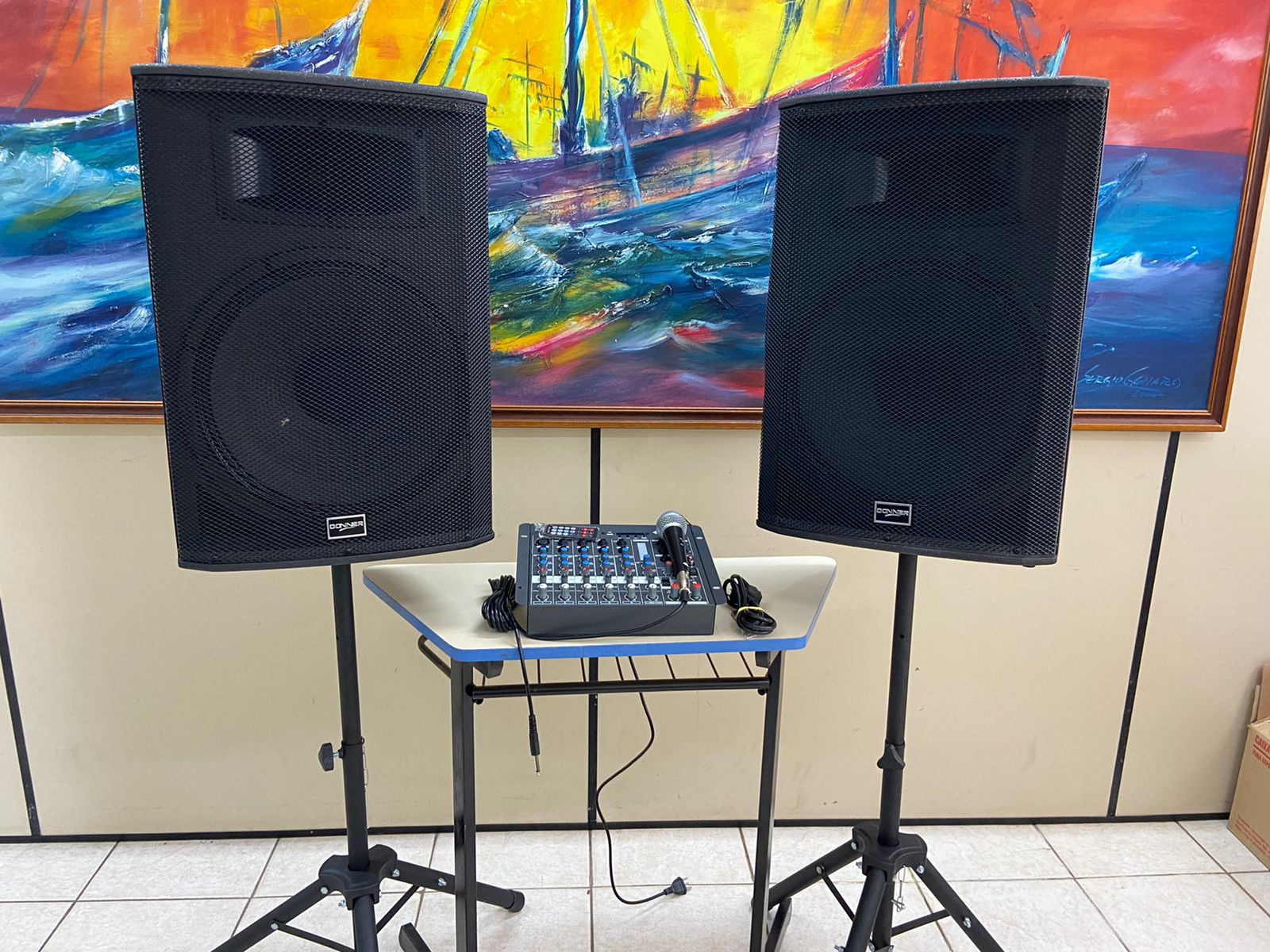 Unidades escolares de Adamantina recebem equipamentos de som